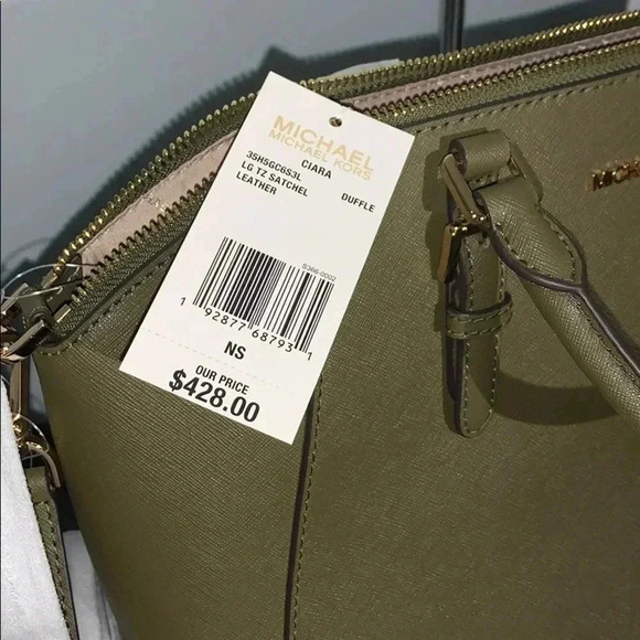 Michael Kors Ciara Duffle Solid olive green color set - Picture 10 of 15